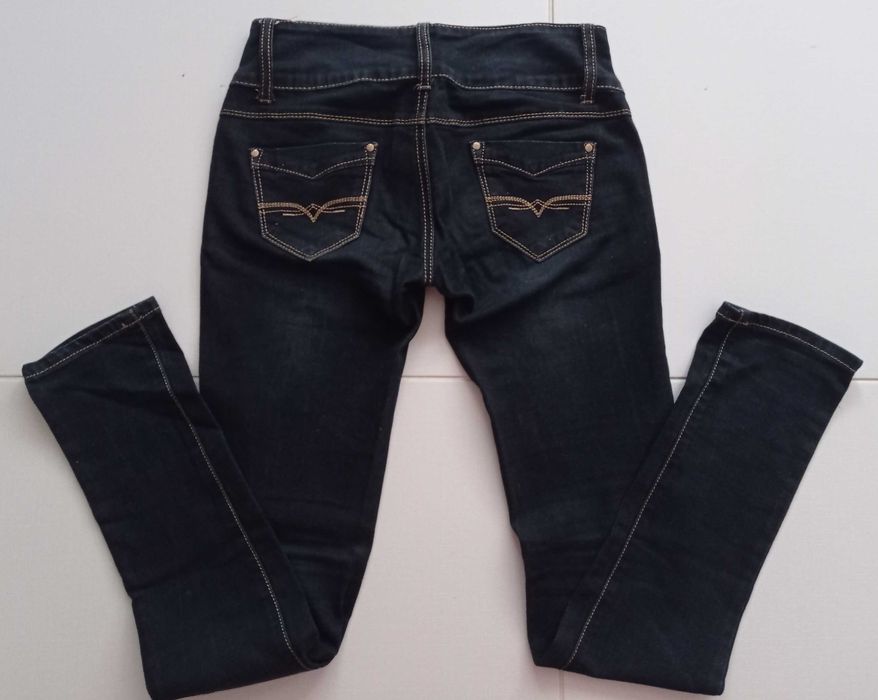 Дамски дънки в черен цвят