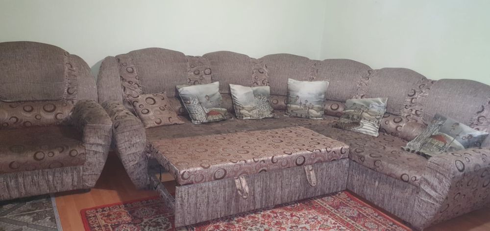 Продам угловой диван