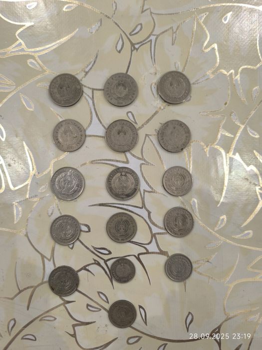 Tangalar/монеты So'm, Rubl, Yuan, Lira