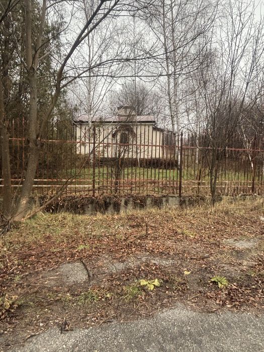 Промишлена сграда 800кв.м 10дка земя гр  Брезник