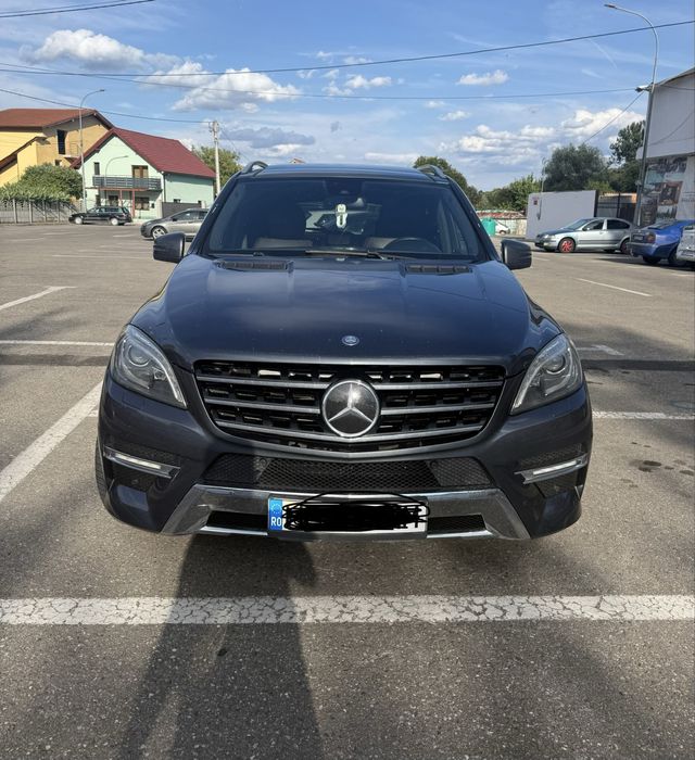 Mercedes ML 350  AIRMATIC/harmankardon/jante21 amg/ panorama