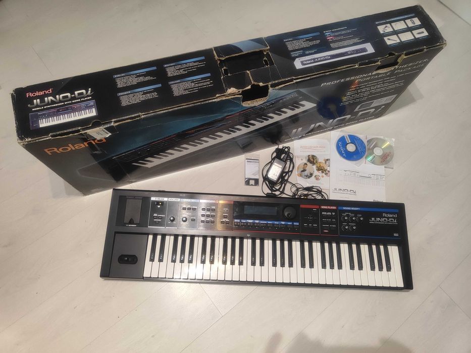 Roland JUNO Di професионален преносим синтезатор 61 клавиша