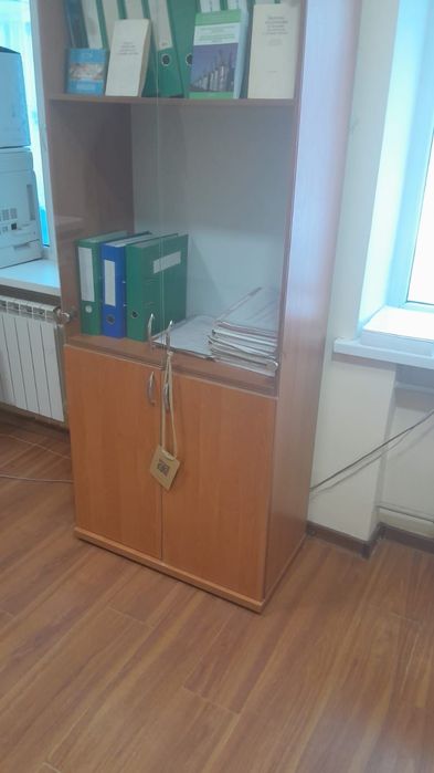 Продам принтер, шкаф, стол