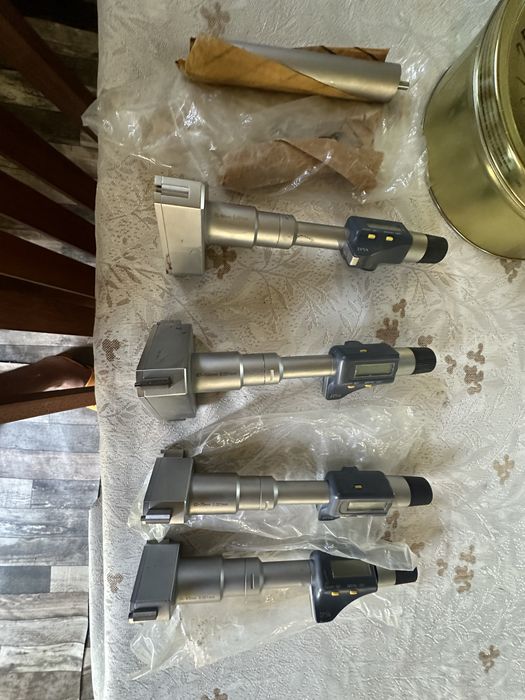 Дигитален триточков вътромер