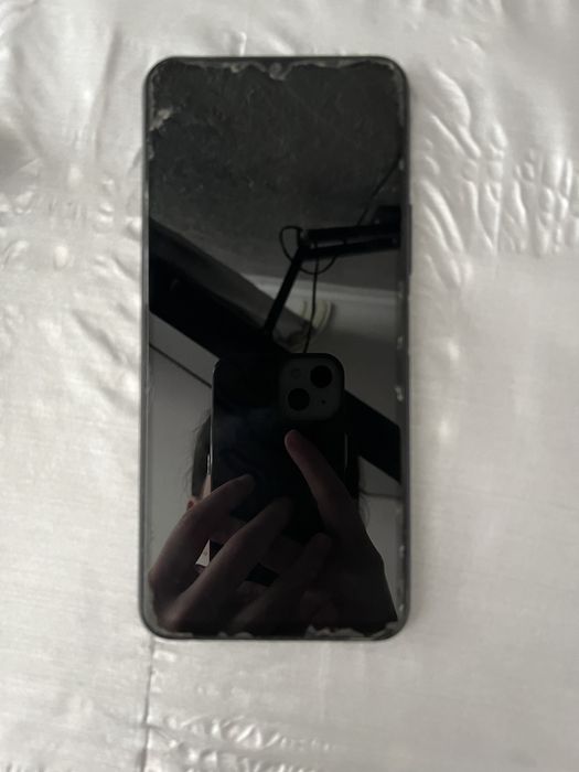 Продам телефон, Vivo y 20
