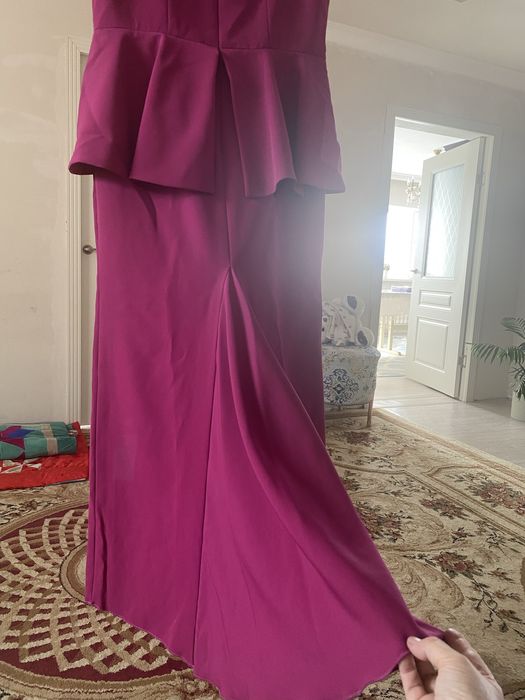 Женская одежда, платья 50-52 р