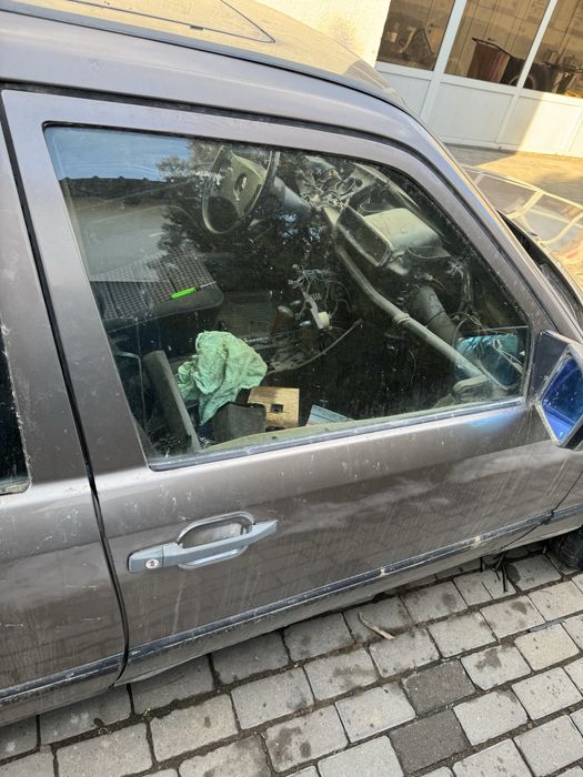 Мерседес 124 на разбор