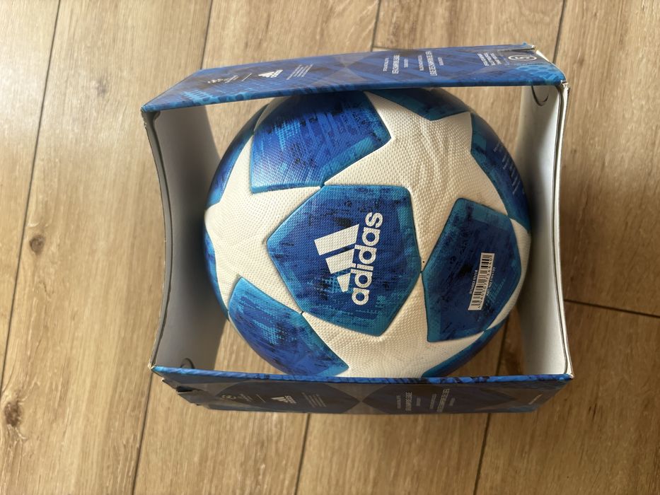 Minge fotbal Oficiala Adidas UCL 2018/2019 FOARTE RARA de colectie