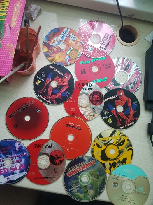 Playstation one оригинал + 15 оригинальных игр