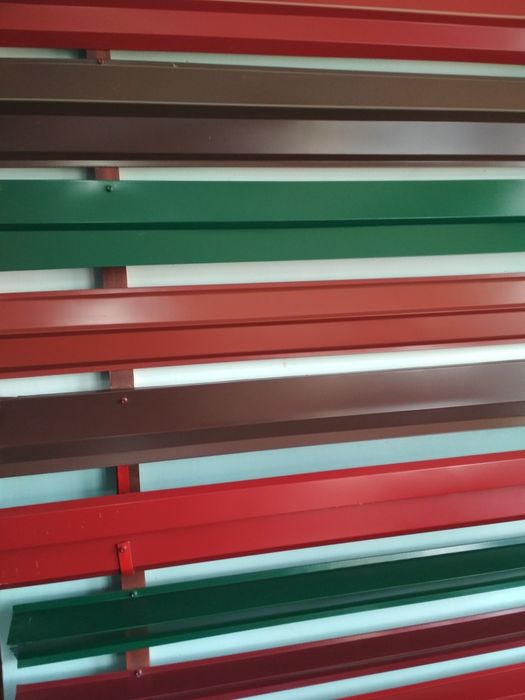 Profnastil va metallocherepitsa.Профнастил и металлочерепица.