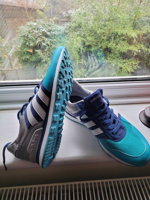 Adidas  NEO номер 42