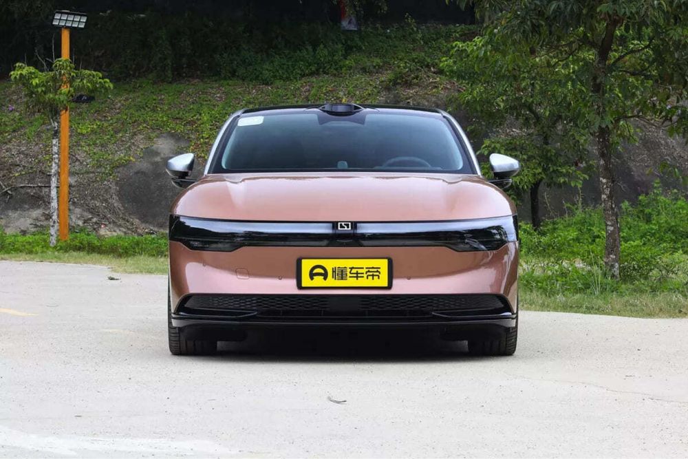 Zeekr 007 2025 — 3