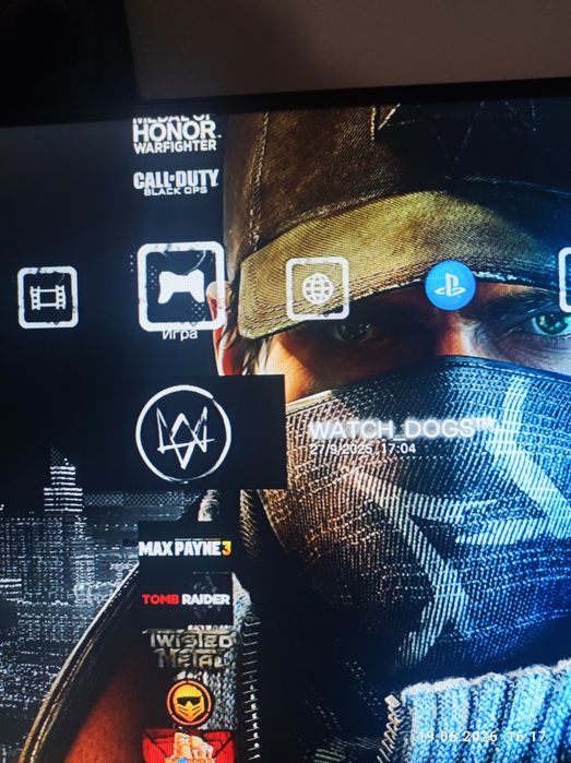 Продаю ps3 slim 300гб