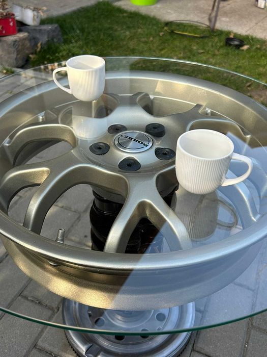 Masuta de Cafea din Janta Auto