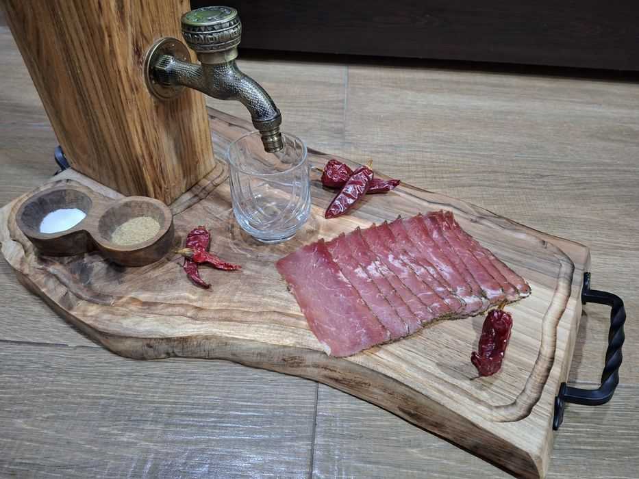 Диспенсър за Алкохол от орех