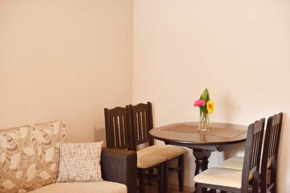 Дава се под наем Едностаен апартамент в Пловдив, Младежки Хълм - 60 кв.м за 275 € - Снимка #2