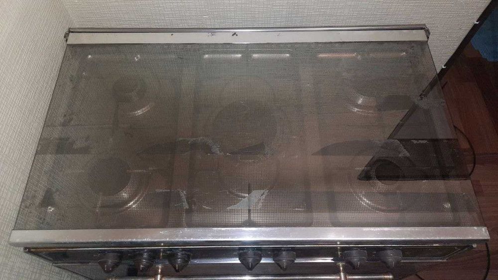 Продам газ плиту 5 конфорок Б/У