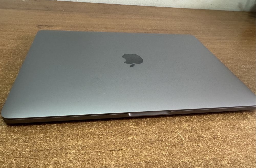 Apple Macbook Pro - 13 inch M1 - 2020 - 256GB