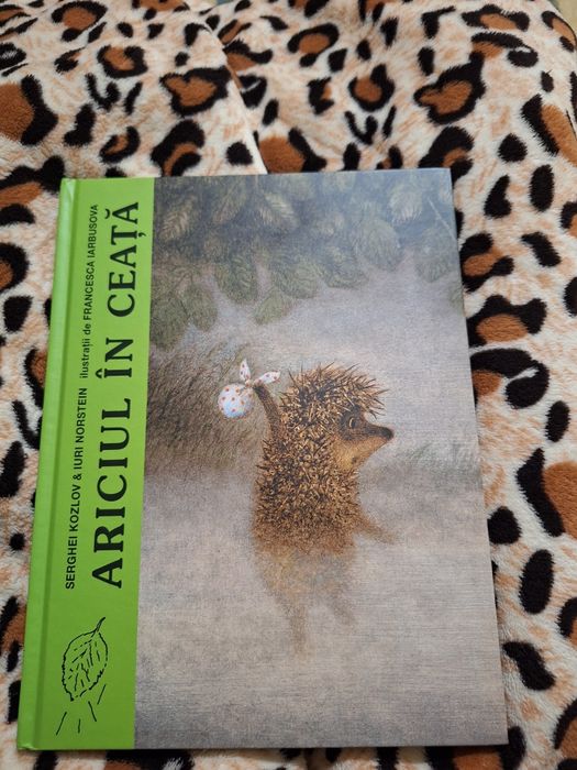Carte Ariciul in ceață
