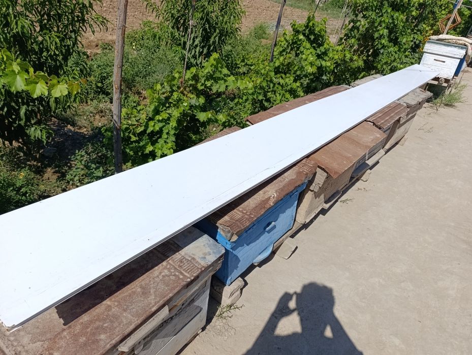 Akfa deraza  sotiladi oynasi bilan