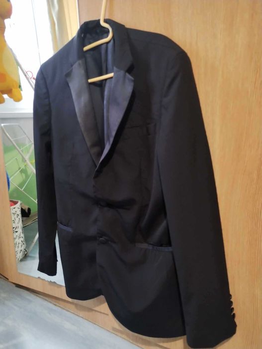 Сако Hugo boss .