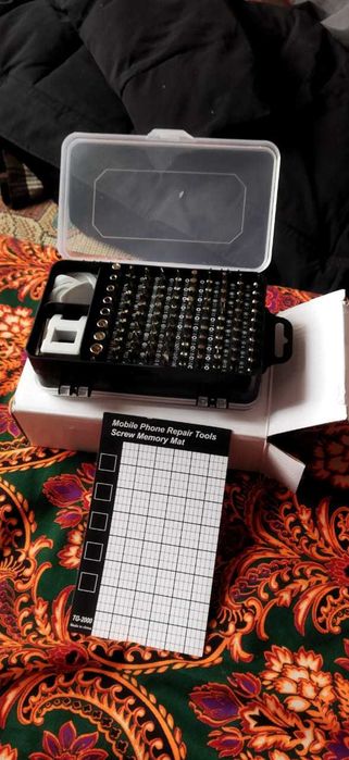 Набор отвертки для ремонта телефонов или ноутбуков