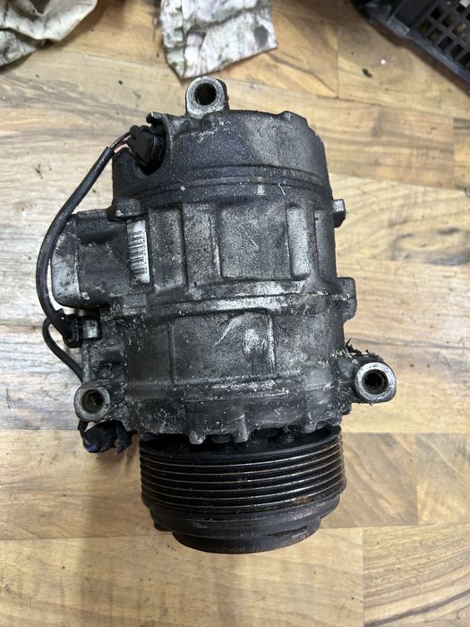 Compresor clima BMW F10 F11 F07 F30 F20 E84 F25 X1 X3 E61 E60 E93 E90