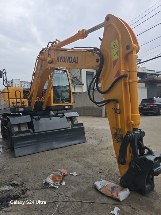 Ekskavator sotiladi!!!