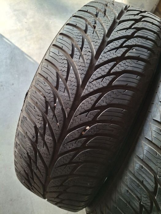 2 Anvelope 195 55 r16 All season Uniroyal
