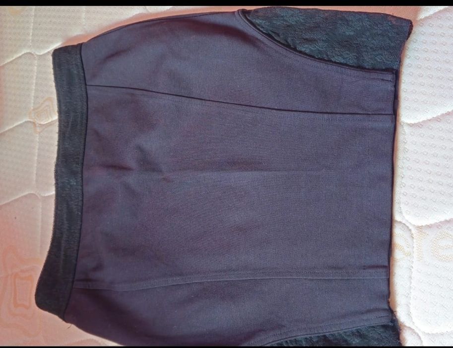 Fusta de damă Guess