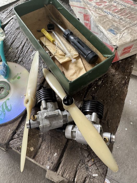 Авимодельный двигатель марз 2.5д