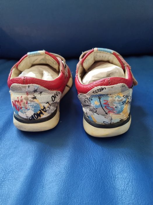 Adidasi Ariana marimea 23