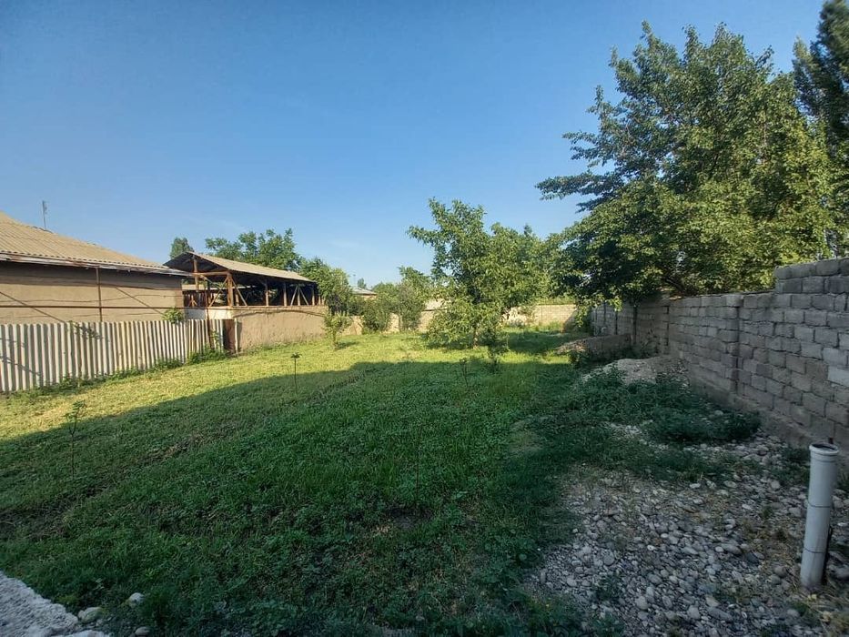 Ховли жой сотилади