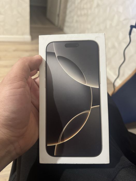 Продам 16 про мах 256