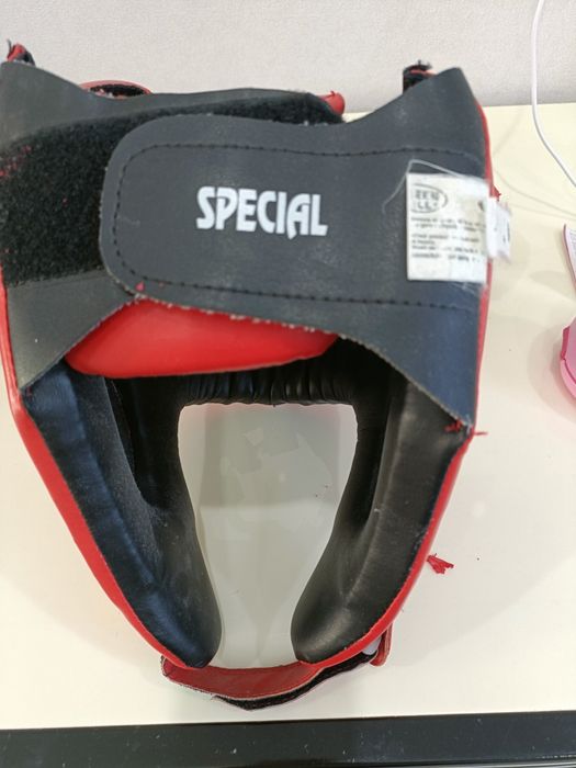 Шлем таэквондо в хорошем состоянии