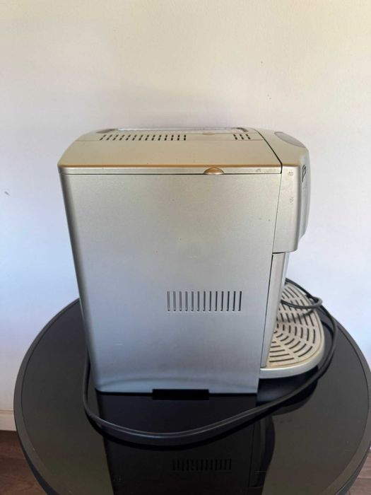 Vând espressor automat De'Longhi Magnifica Pronto Cappuccino