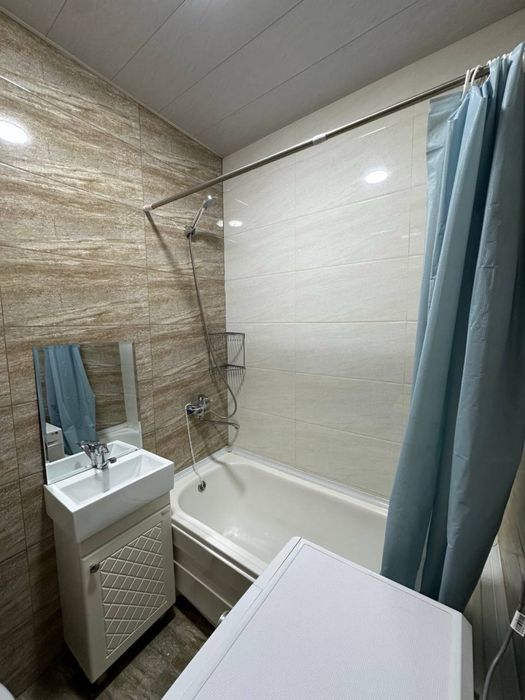 Себзор Ривьера ТЦ ёнида 1 хона 2 килинган 2/1/4