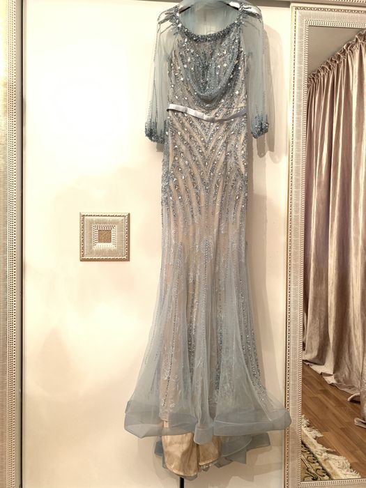 Продам вечерние платья!