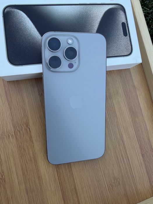 Vand/schimb Iphone 15 Pro Max
