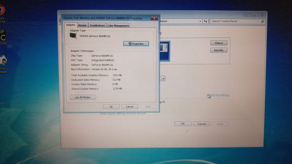 Vând laptop Medion MIM 2300