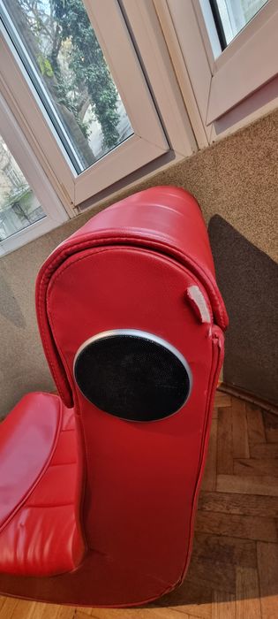 Геймърски стол с тонколони за PlayStation