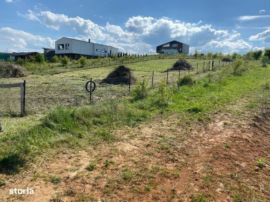 De vânzare teren intravilan, Sălicea – 1711 mp, parcelabil