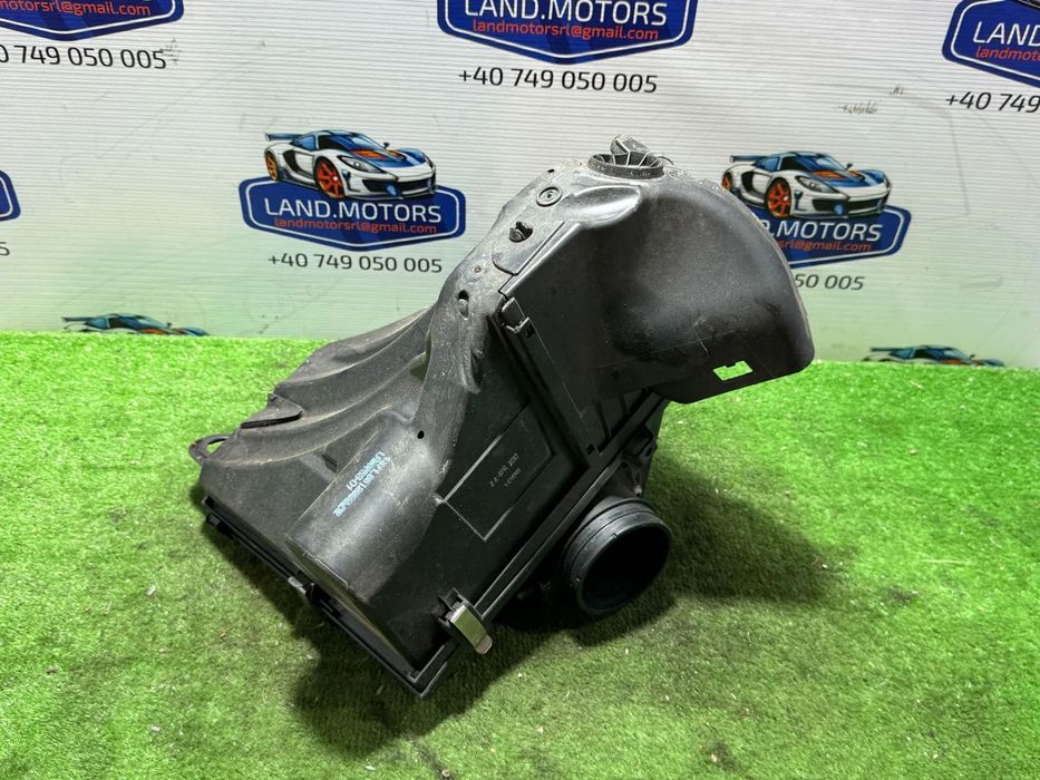 CARCASA FILTRU AER BMW E93 320D 2013 2.0 DIESEL COD OEM 8506409 / 303457995 / 13718512599 / 8512599 / DECAPOTABILĂ (CABRIOLET) 2005-2013