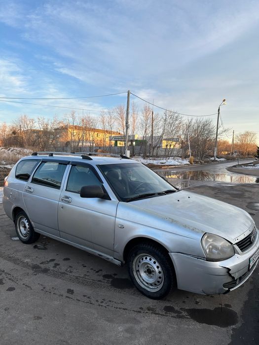 Продам Приору 2011года