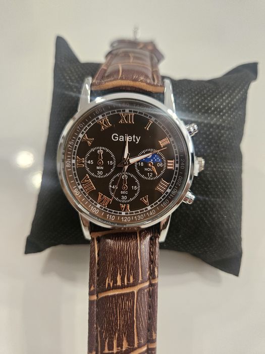 ТОП Чисто Нови Италиански Часовници с Кварцов Механизъм