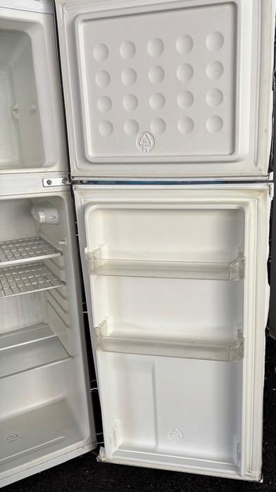 Срочно продаю холодильник