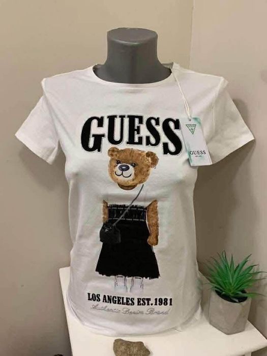 Оригинални тениски Guess