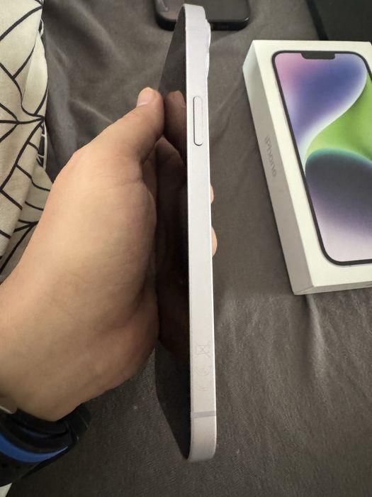 Vând Iphone 14 plus 256 gb impecabil