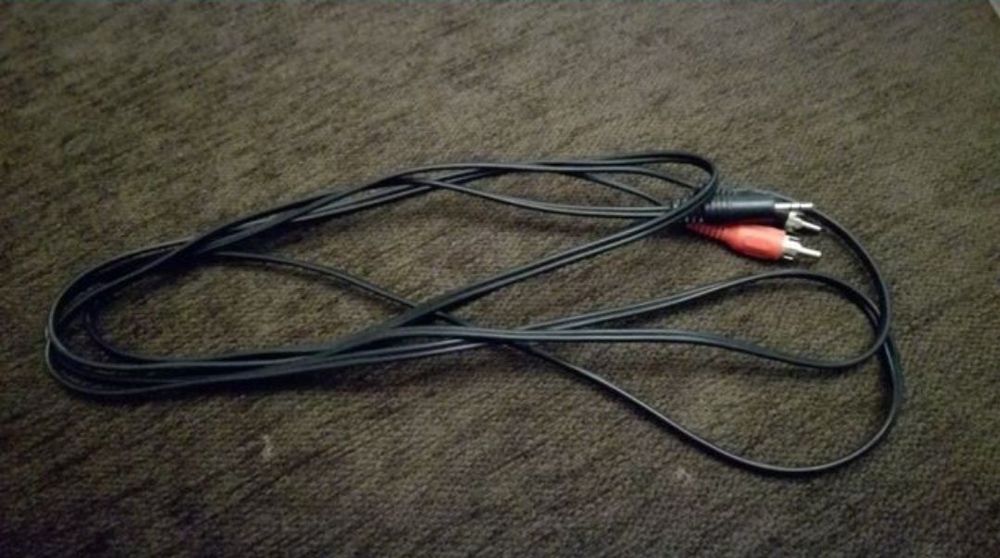 cablu audio Jack 3.5mm - 2x RCA Audio-Video tata 3metri nou