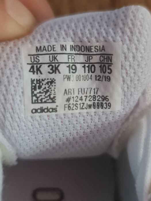 Adidasi + papuci de casa(25)cadou